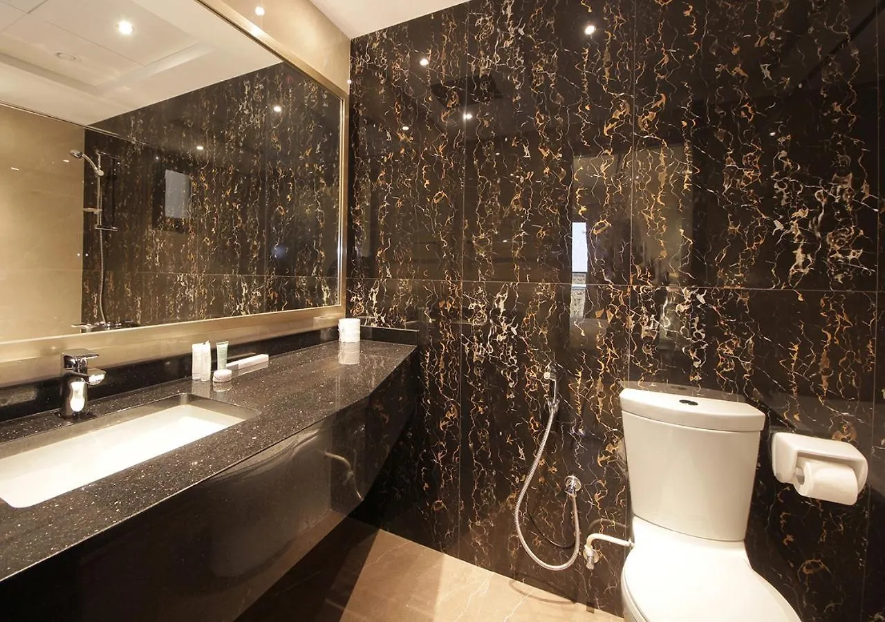 Elegant 2Br With City Views Downtown Dubai Living Lejlighed