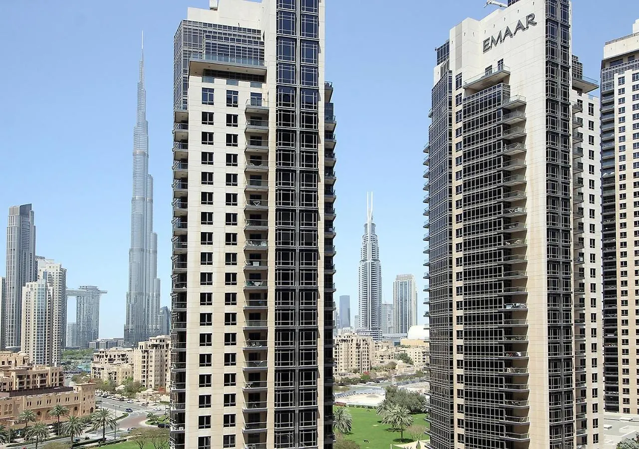Elegant 2Br With City Views Downtown Dubai Living Apartment